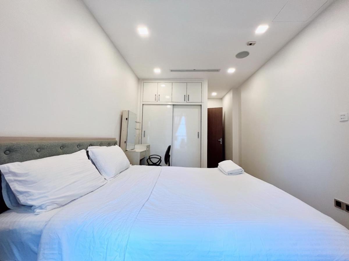 Vinhomes Landmark 81 - Christine