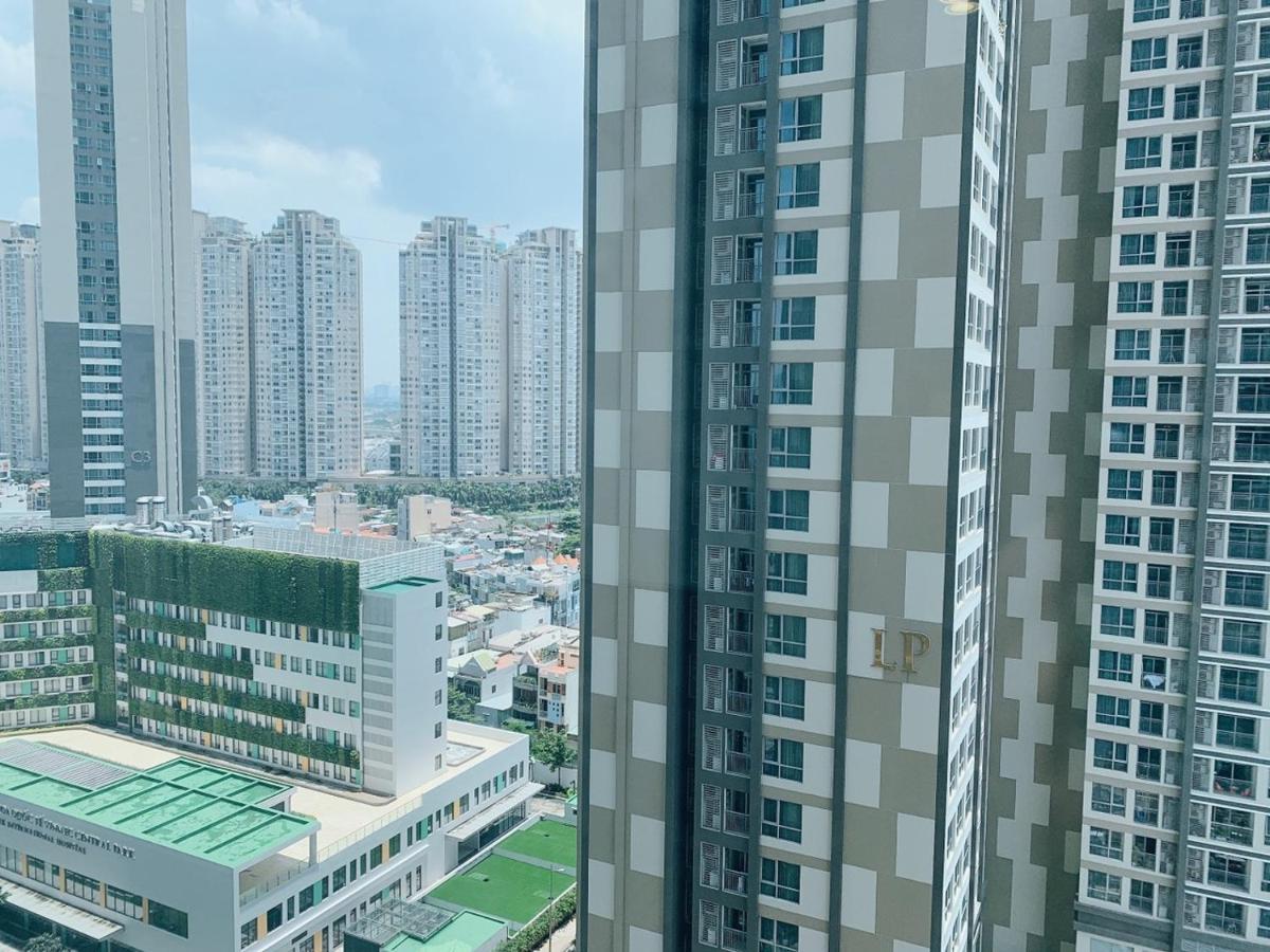 Vinhomes Landmark 81 - Christine *
